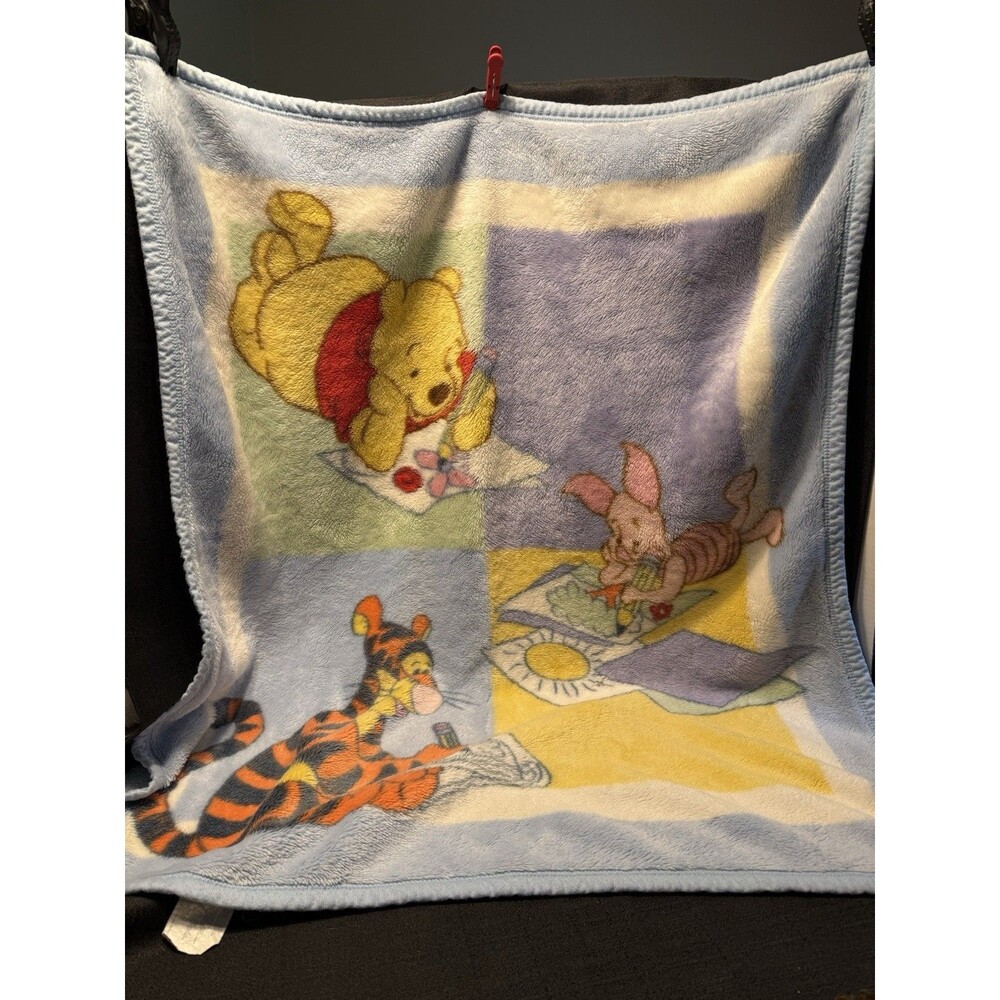 Vintage Disney Winnie the Pooh Tigger Piglet Baby Blanket Fleece Art Drawing